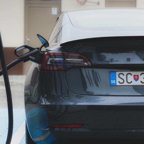 Cutting Costs and Emissions with EV fleet