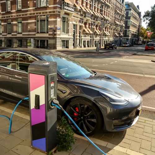 Maximizing ROI with Commercial EV Chargers