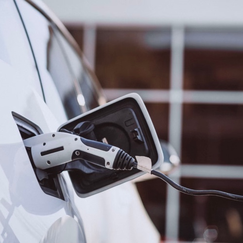 Why to Invest in EV Commercial Charging Infrastructure